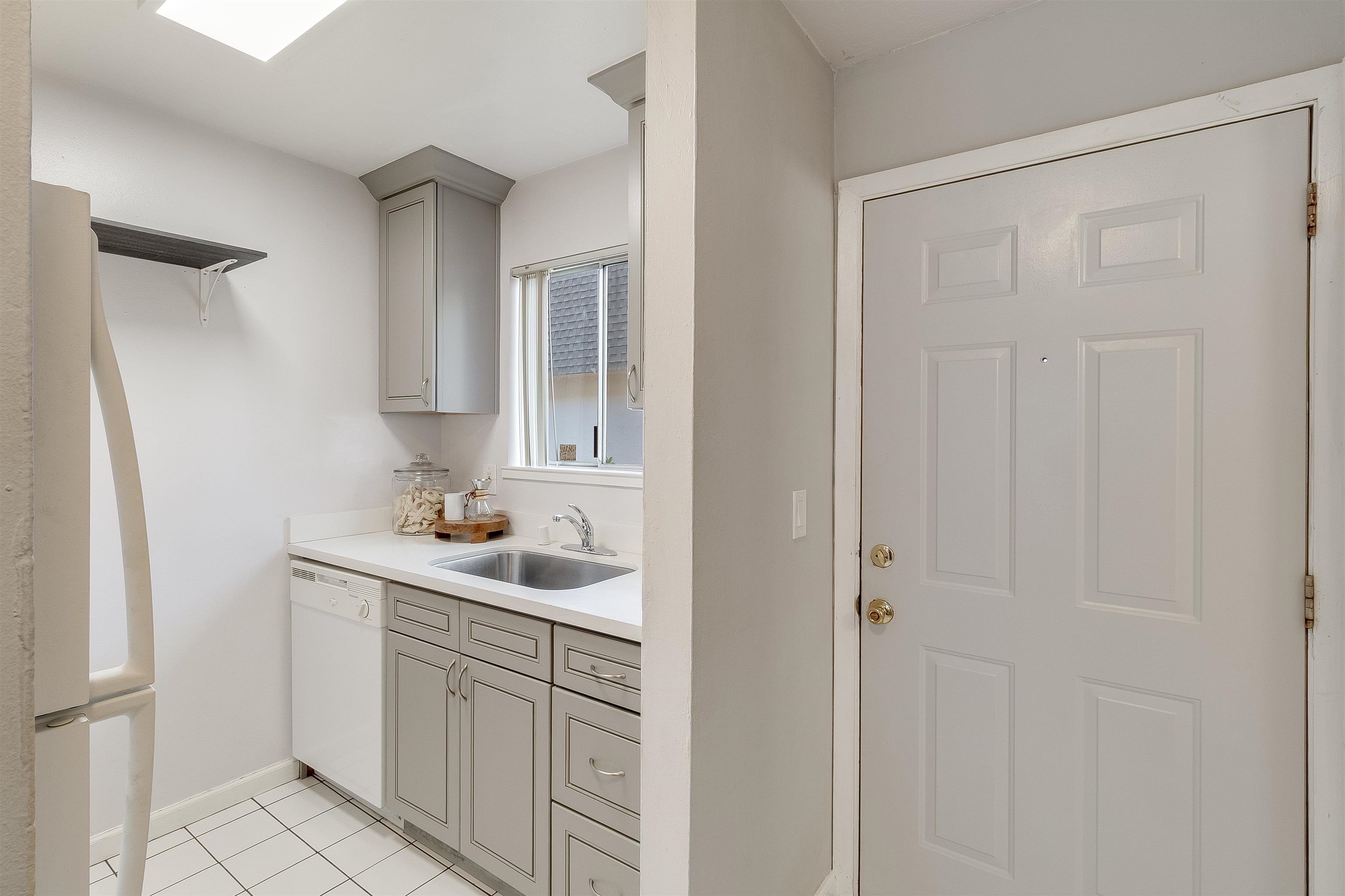 3905 Clayton Road, Unit 37 Concord, CA 94521 - Photo 5 of 23