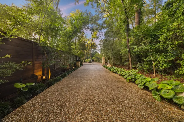 $4,075,000 | 11640 Greenbay Drive, Bunker Hill Village, TX 77024