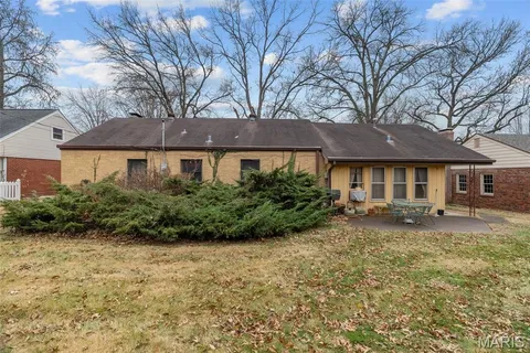 $299,900 | 1175 Hillard Road, St. Louis, MO 63122