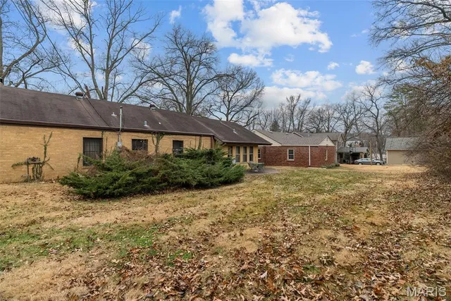 $299,900 | 1175 Hillard Road, St. Louis, MO 63122