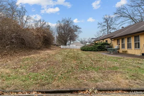 $299,900 | 1175 Hillard Road, St. Louis, MO 63122