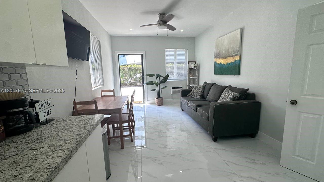 320 Southwest 29th Road, Unit COTTAGE Miami, FL 33129 - Photo 5 of 26