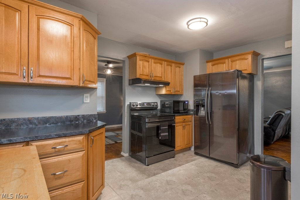 5861 Pearl Road Cleveland, OH 44130 - Photo 13 of 35 Gallery Image 13