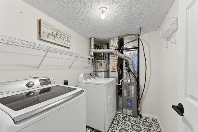 $279,900 | 330 Heritage Trail, Circle Pines, MN 55014