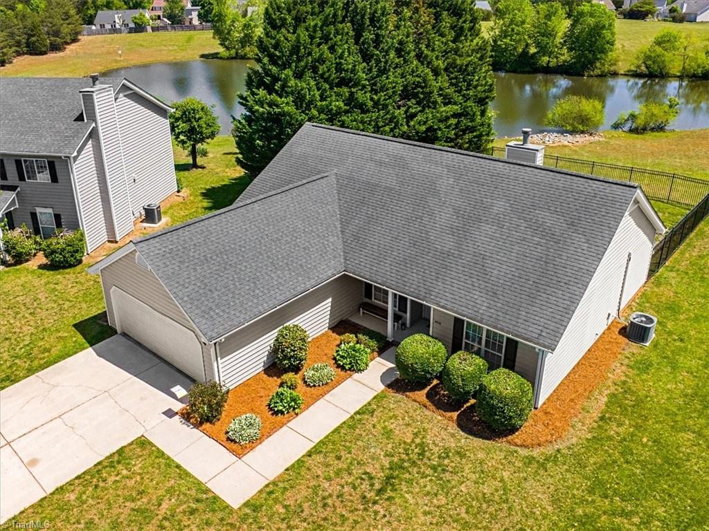 4426 Deacon Court High Point, NC 27265 - Photo 34 of 46