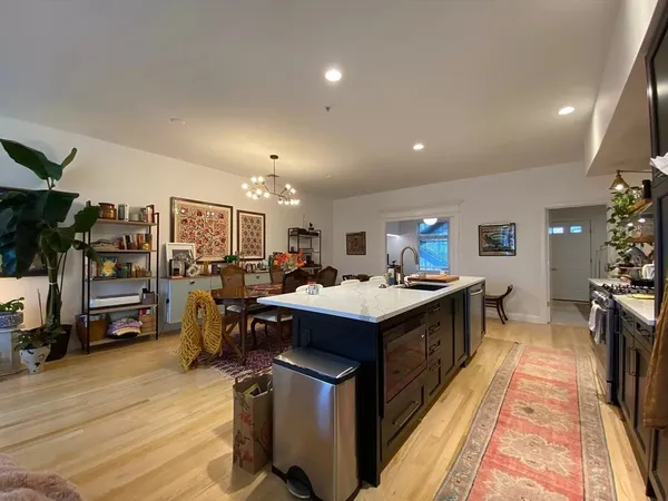 $4,200 | 877 Harrison Avenue, Unit 5, Boston, MA 02118