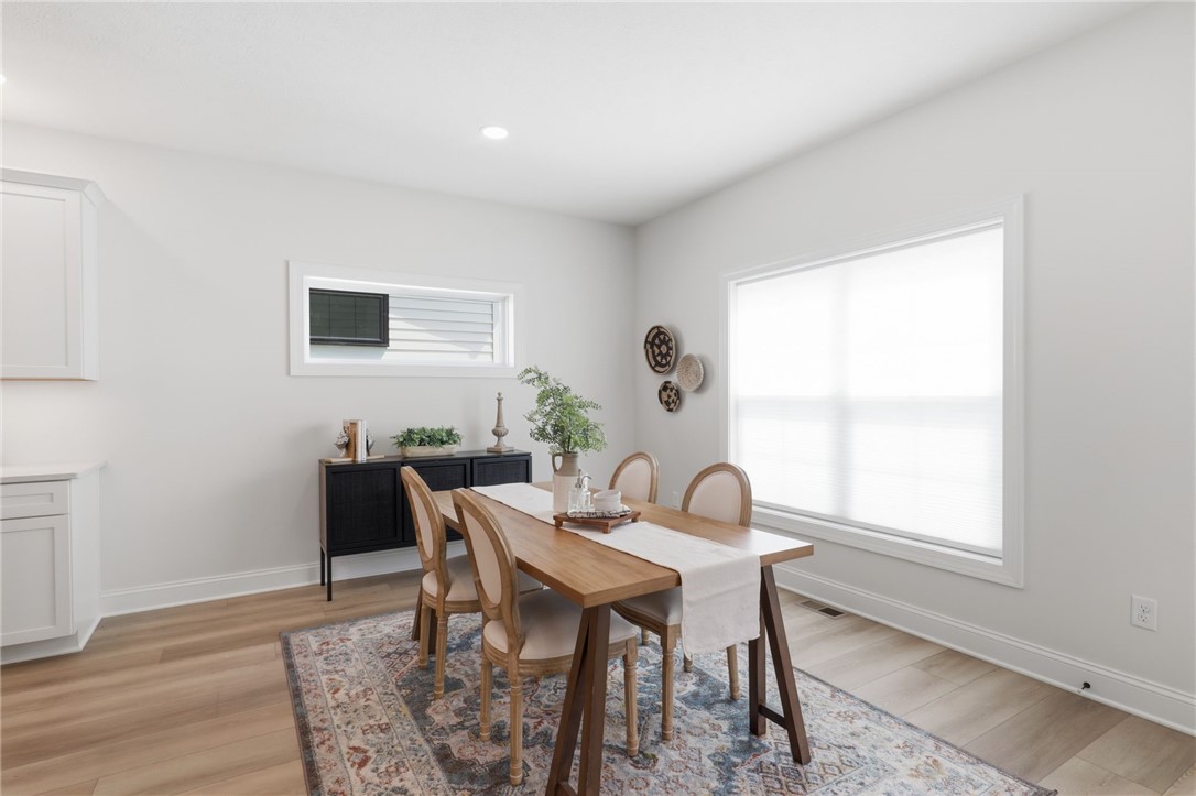 28 Madison Terrace Irondequoit, NY 14617 - Photo 13 of 48