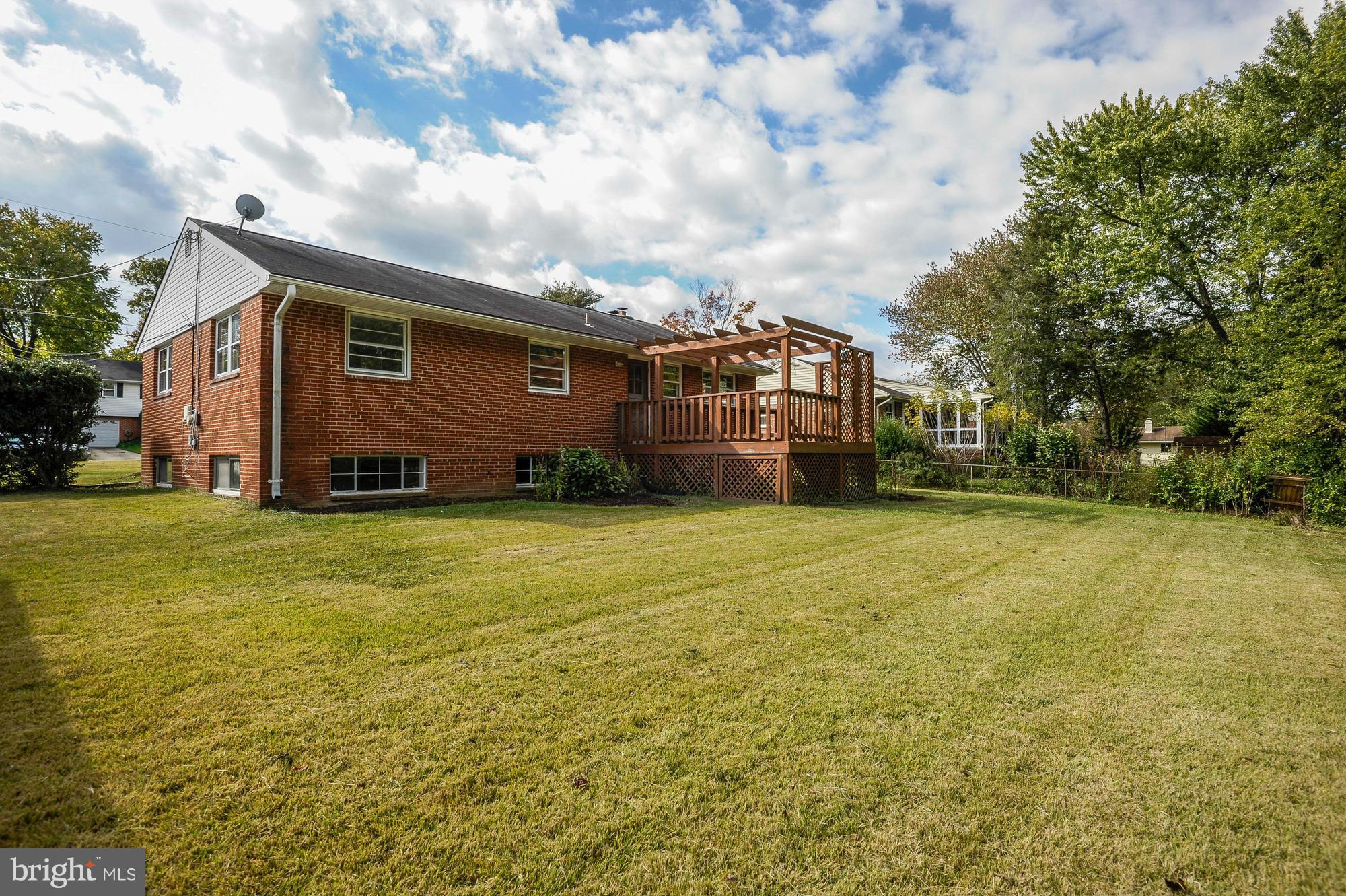 8114 Carrick Lane Springfield, VA 22151 - Photo 4 of 23 Exterior (Rear)