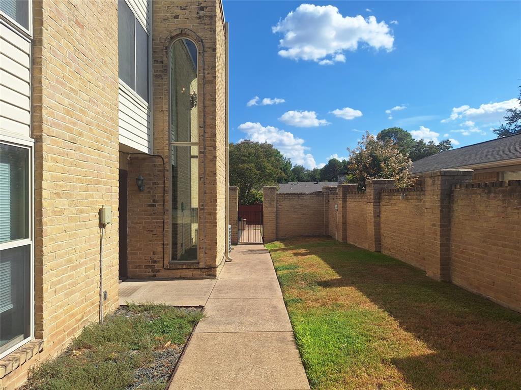 4240 Harvest Hill Road Dallas, TX 75244 - Photo 2 of 38 Gallery Image 2