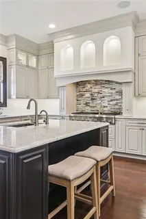 $2,590,000 | 21 Royal Palm Drive, Kenner, LA 70065
