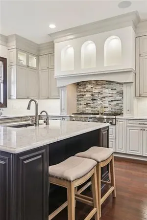 $2,590,000 | 21 Royal Palm Drive, Kenner, LA 70065