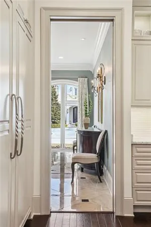 $2,590,000 | 21 Royal Palm Drive, Kenner, LA 70065