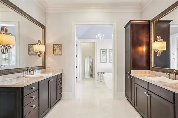 $2,590,000 | 21 Royal Palm Drive, Kenner, LA 70065