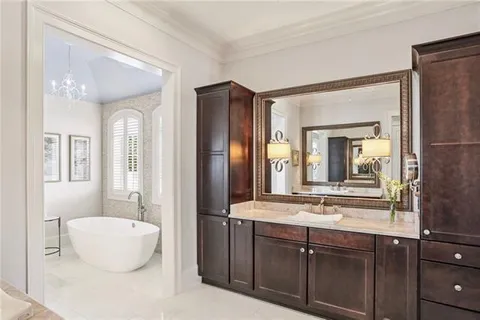 $2,590,000 | 21 Royal Palm Drive, Kenner, LA 70065