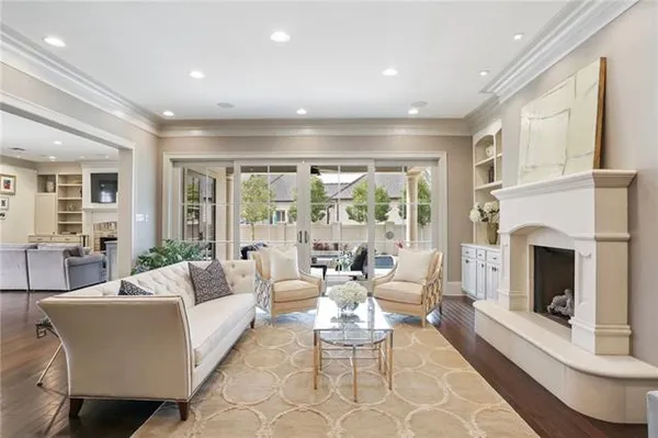 $2,590,000 | 21 Royal Palm Drive, Kenner, LA 70065
