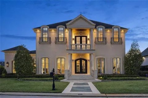 $2,590,000 | 21 Royal Palm Drive, Kenner, LA 70065