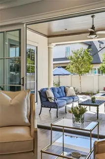 $2,590,000 | 21 Royal Palm Drive, Kenner, LA 70065