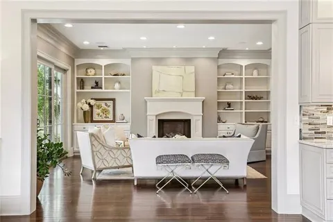 $2,590,000 | 21 Royal Palm Drive, Kenner, LA 70065