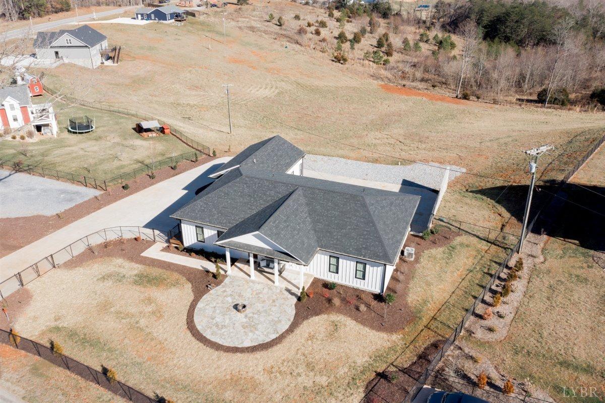 4639 Lowry Road Goode, VA 24556 - Photo 74 of 76