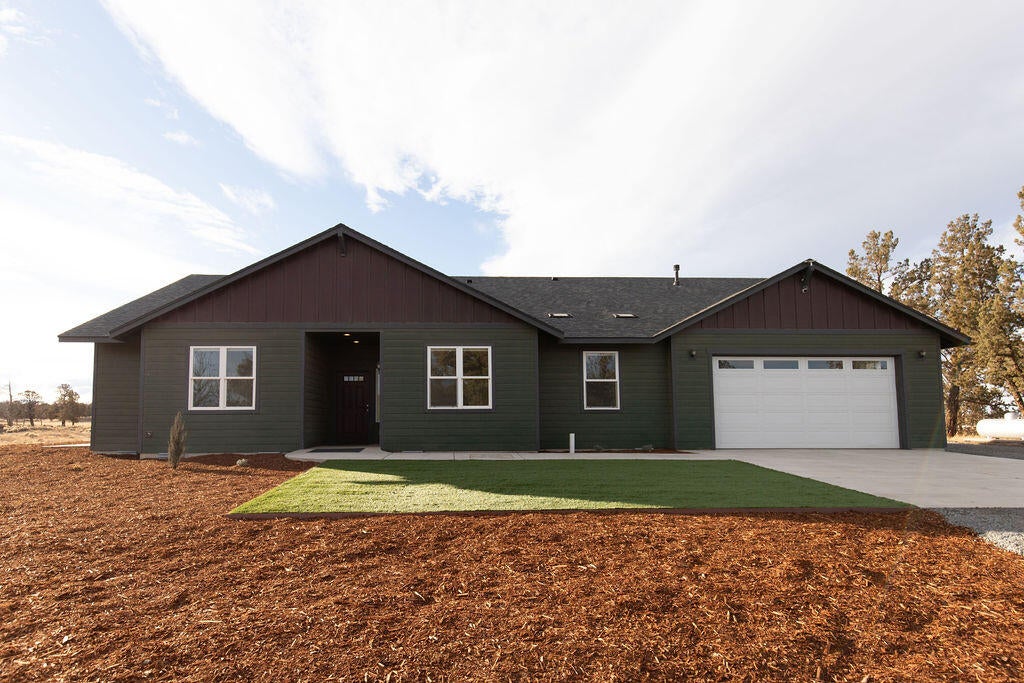 23775 Dodds Road Bend, OR 97701 - Photo 1 of 67 IMG_5504-2