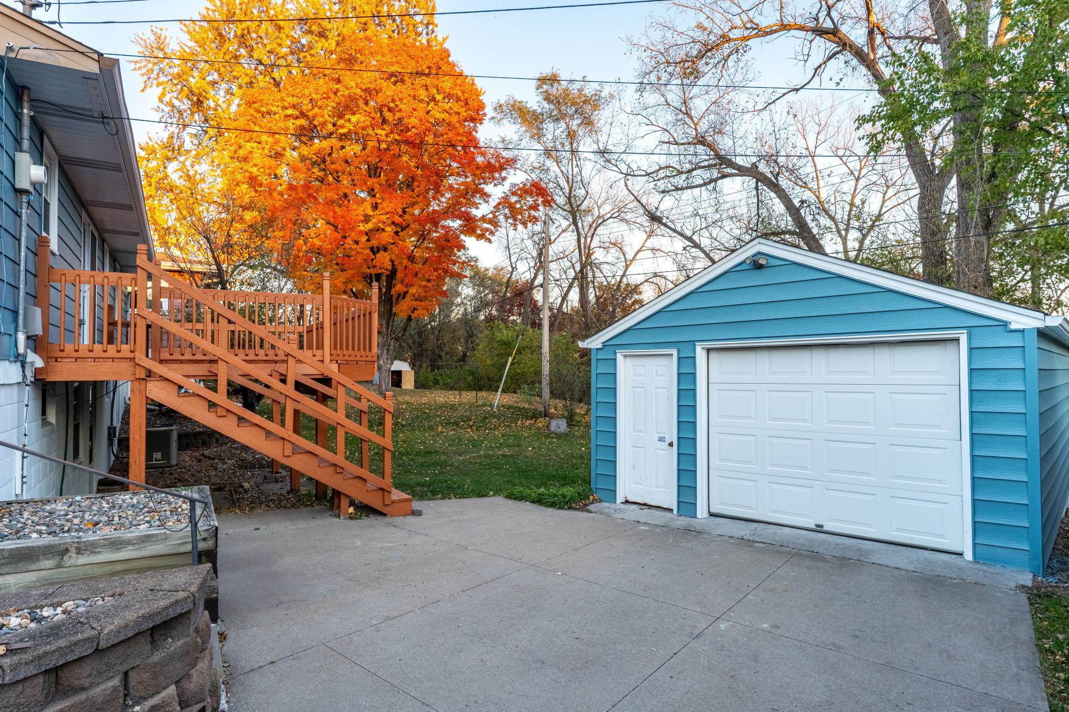 1740 Onacrest Curve Maplewood, MN 55117 - Photo 16 of 16