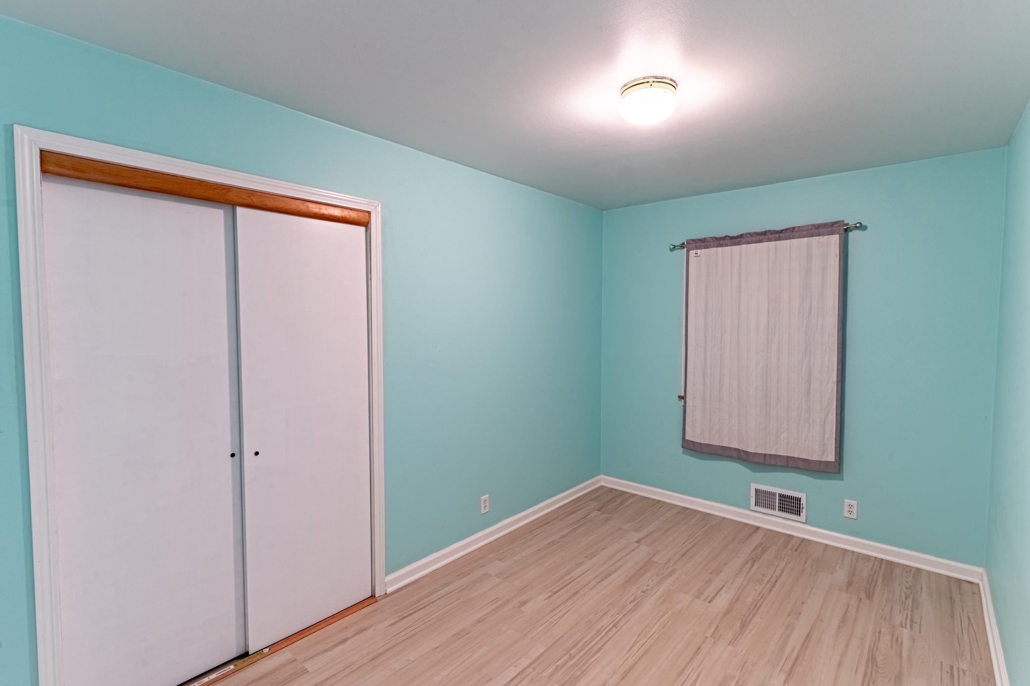 1740 Onacrest Curve Maplewood, MN 55117 - Photo 6 of 16