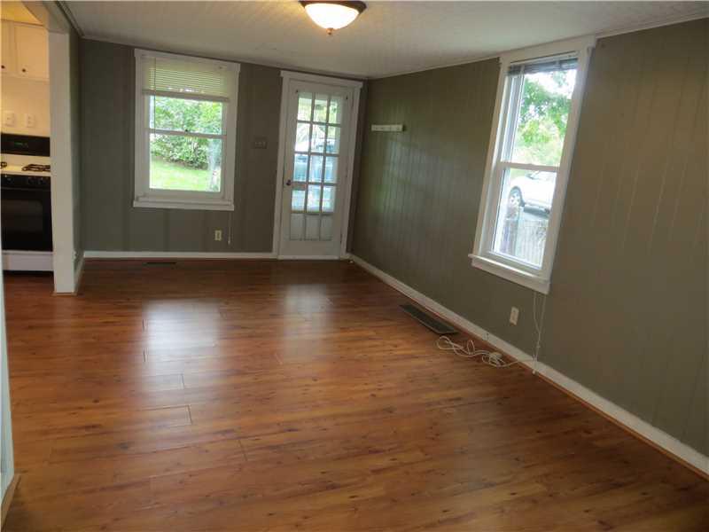 202-204 Foxwood Road Coraopolis, PA 15108 - Photo 6 of 8 Living Room.