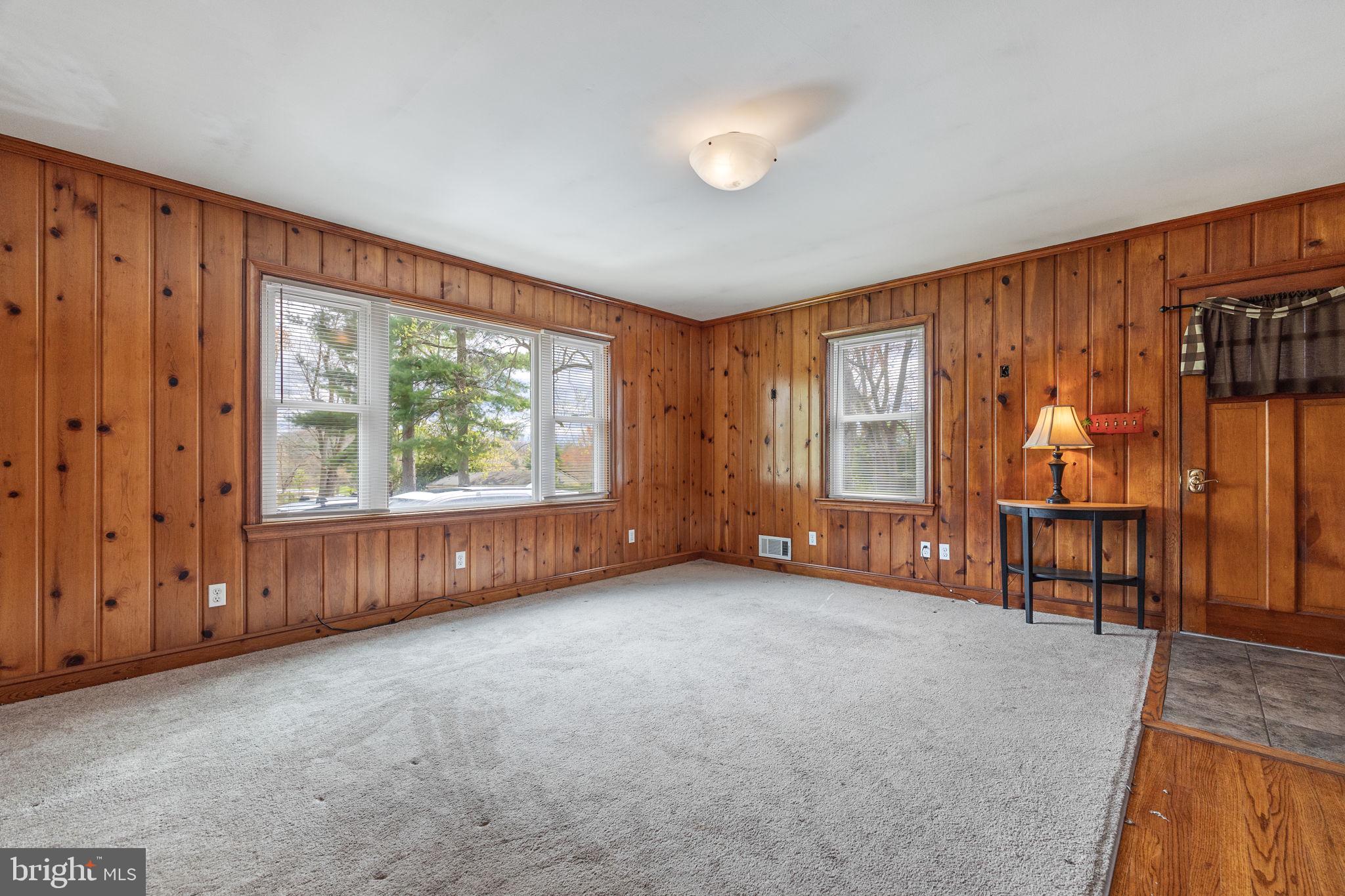 7028 Warfield Road Gaithersburg, MD 20882 - Photo 6 of 22 Gallery Image 6