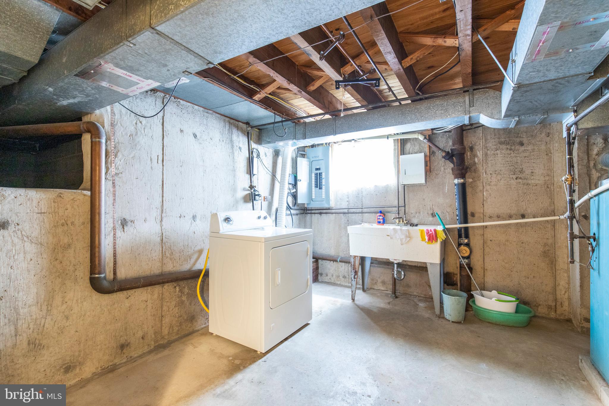 611 Newlin Road Springfield, PA 19064 - Photo 26 of 27 Basement Laundry