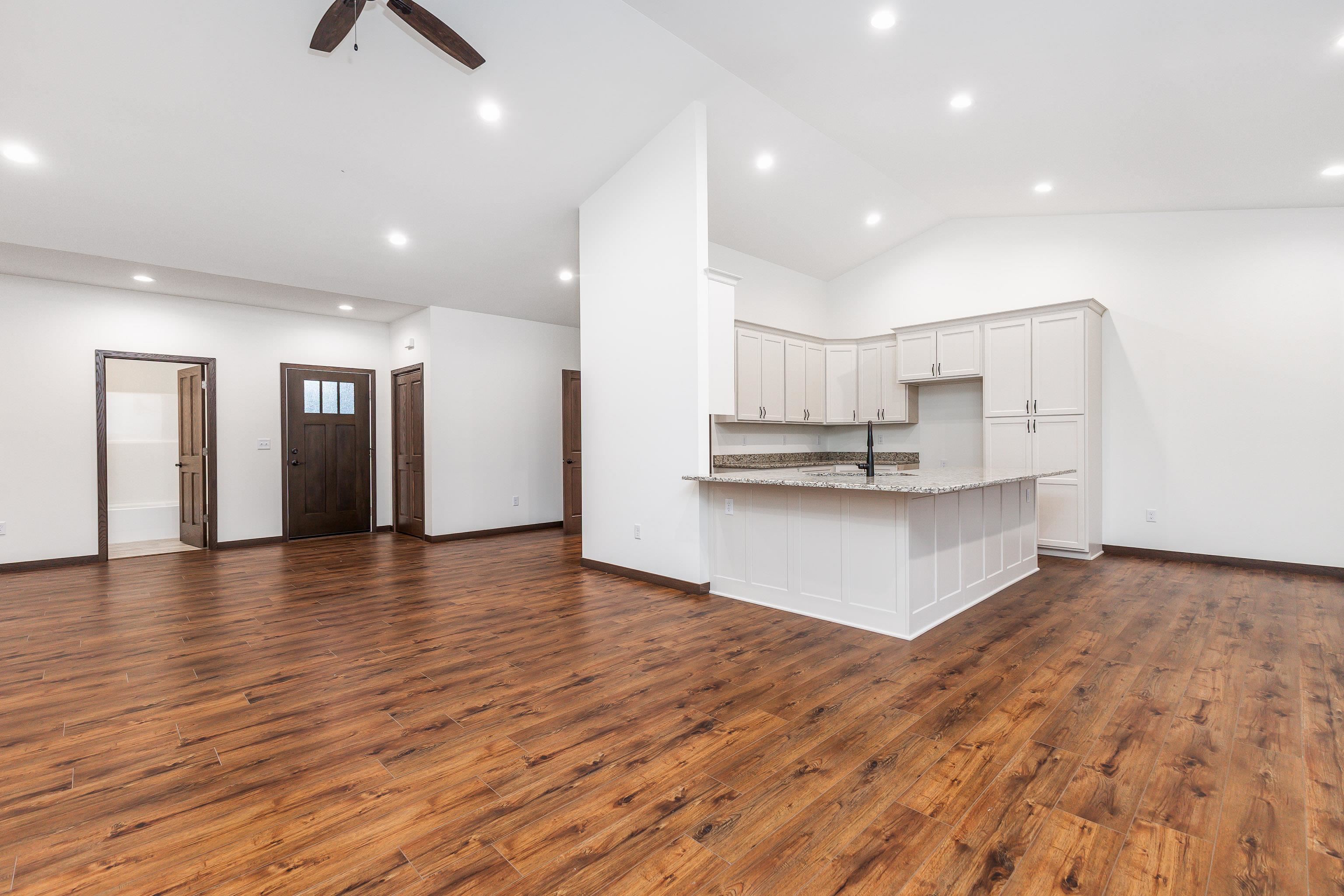 206 Parkview Avenue Shullsburg, WI 53586 - Photo 5 of 38