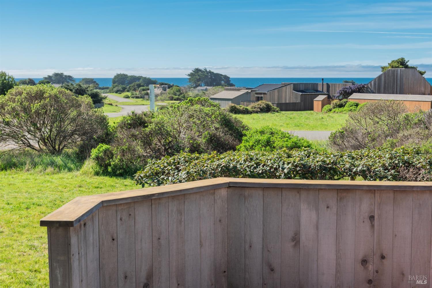 39722 Leeward Road, Unit 28 The Sea Ranch, CA 95497 - Photo 30 of 30 a view of a backyard of the house