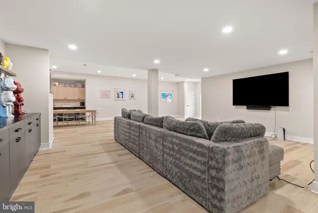 $3,495,000 | 3 Cumberland Circle, Ivyland, PA 18974