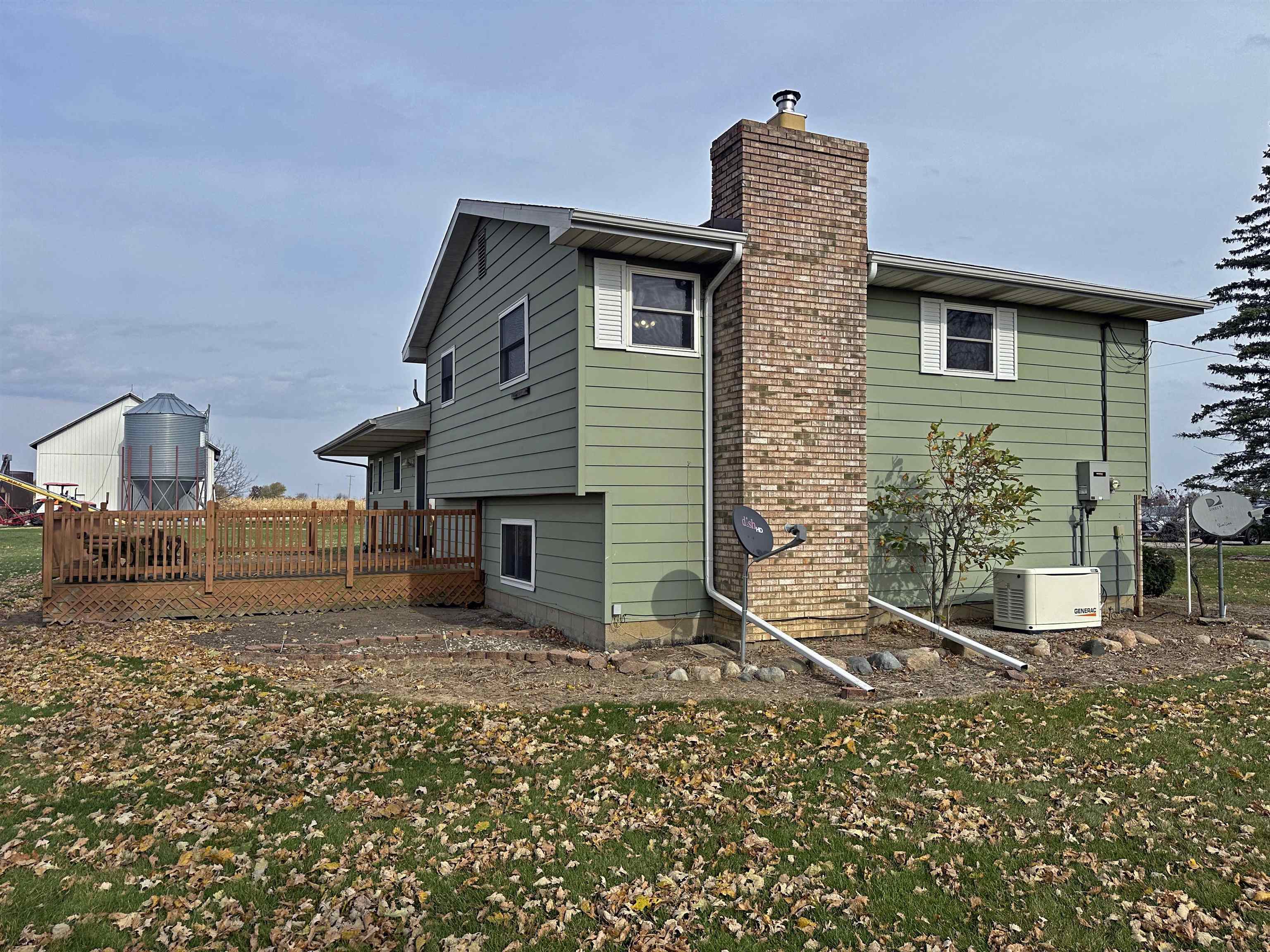 19102 Bueche Road New Lothrop, MI 48460 - Photo 8 of 30