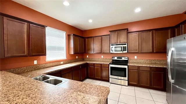 $2,400 | 3721 Maidencain Street, Clermont, FL 34714