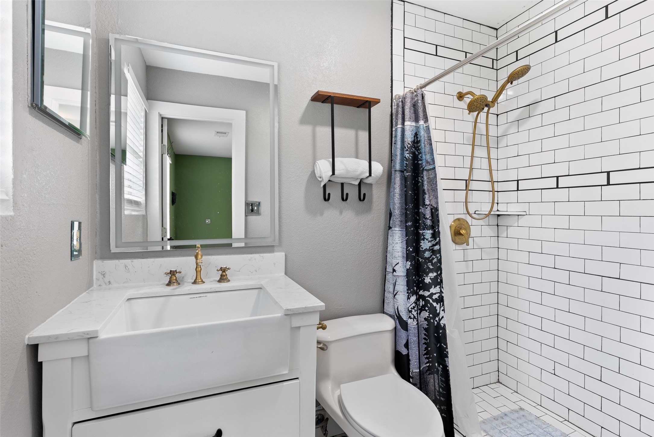 274 Old Austin Trail Elgin, TX 78621 - Photo 20 of 32 a bathroom with a sink toilet and shower