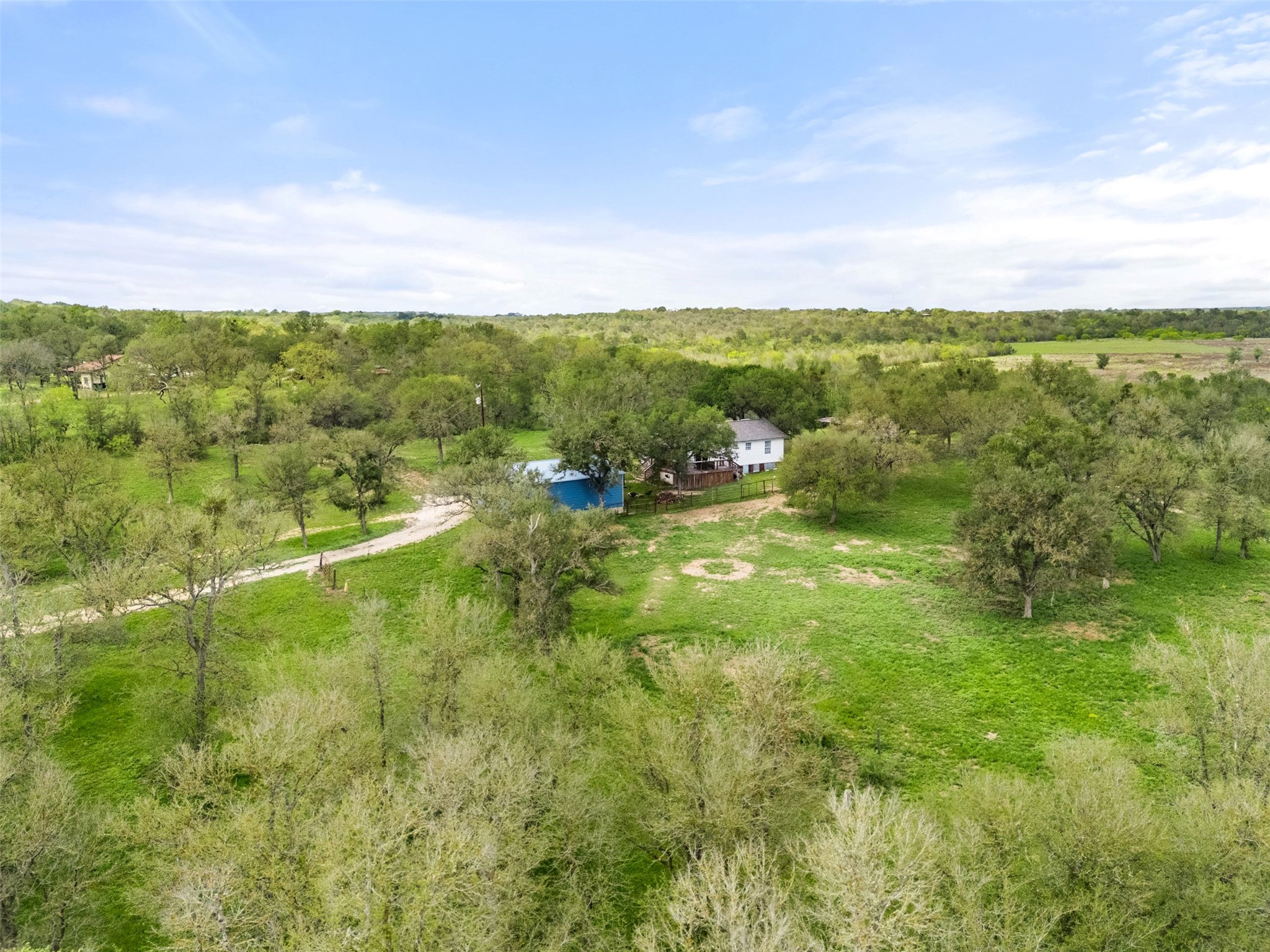 274 Old Austin Trail Elgin, TX 78621 - Photo 9 of 32