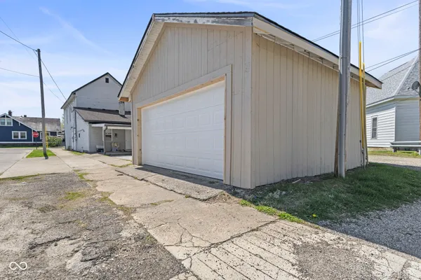 $1,500 | 2 Van Avenue, Unit B, Shelbyville, IN 46176
