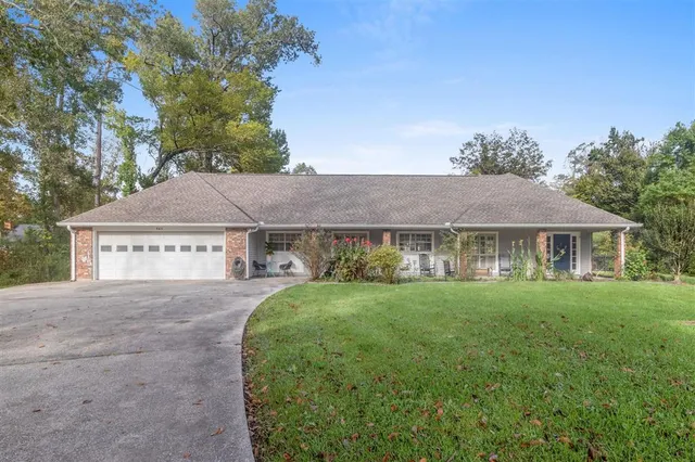 $310,000 | 945 Tanglewood Drive, Lake Charles, LA 70611