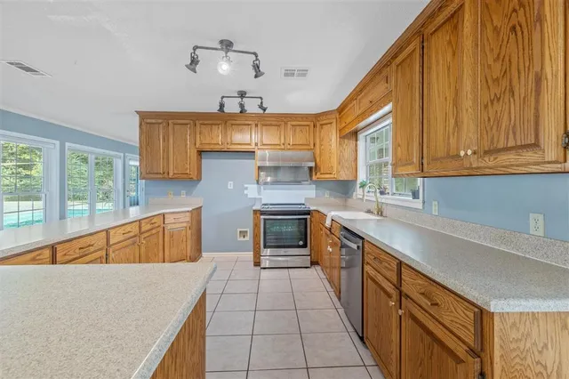 $310,000 | 945 Tanglewood Drive, Lake Charles, LA 70611