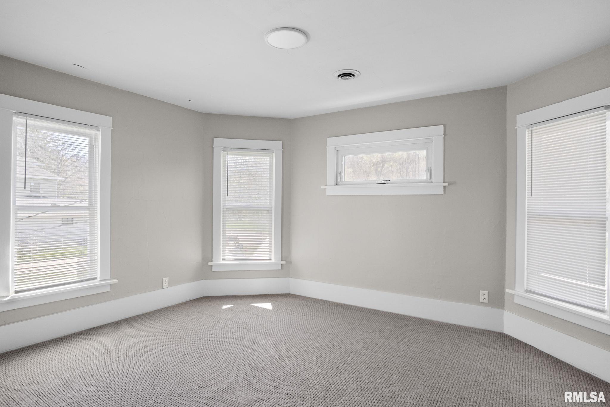 841 24th Street Rock Island, IL 61201 - Photo 17 of 30
