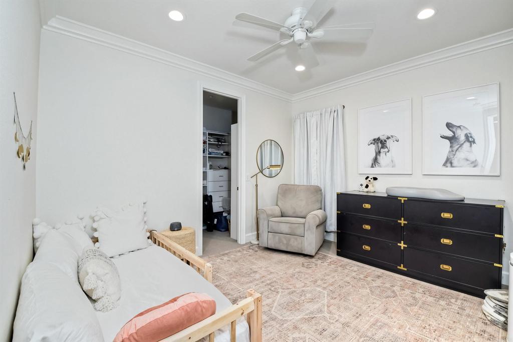 1475 Heritage Lane Encinitas, CA 92024 - Photo 25 of 28 a living room with furniture