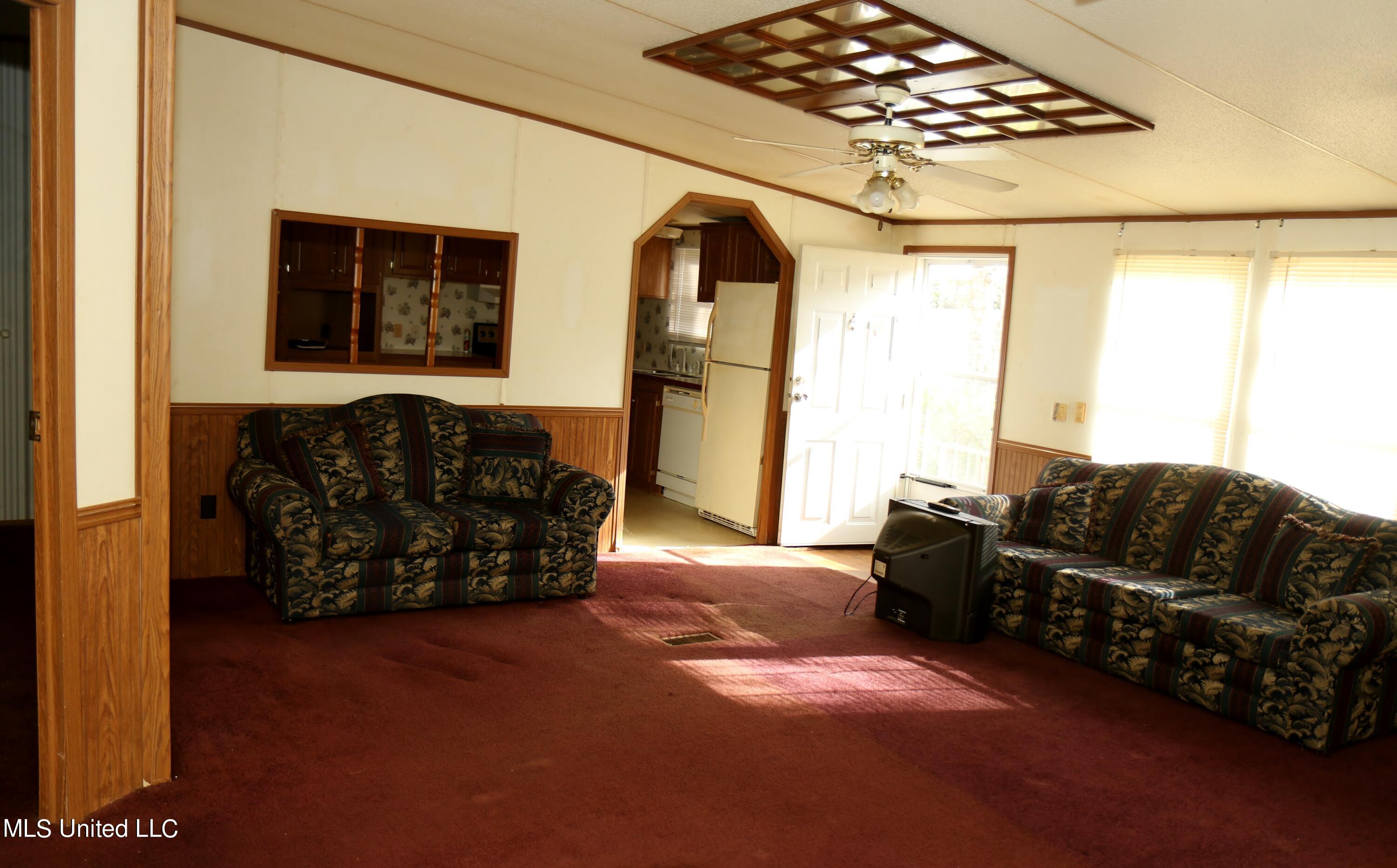 22325 Ellis Hamilton Road Moss Point, MS 39562 - Photo 12 of 33 640A5246