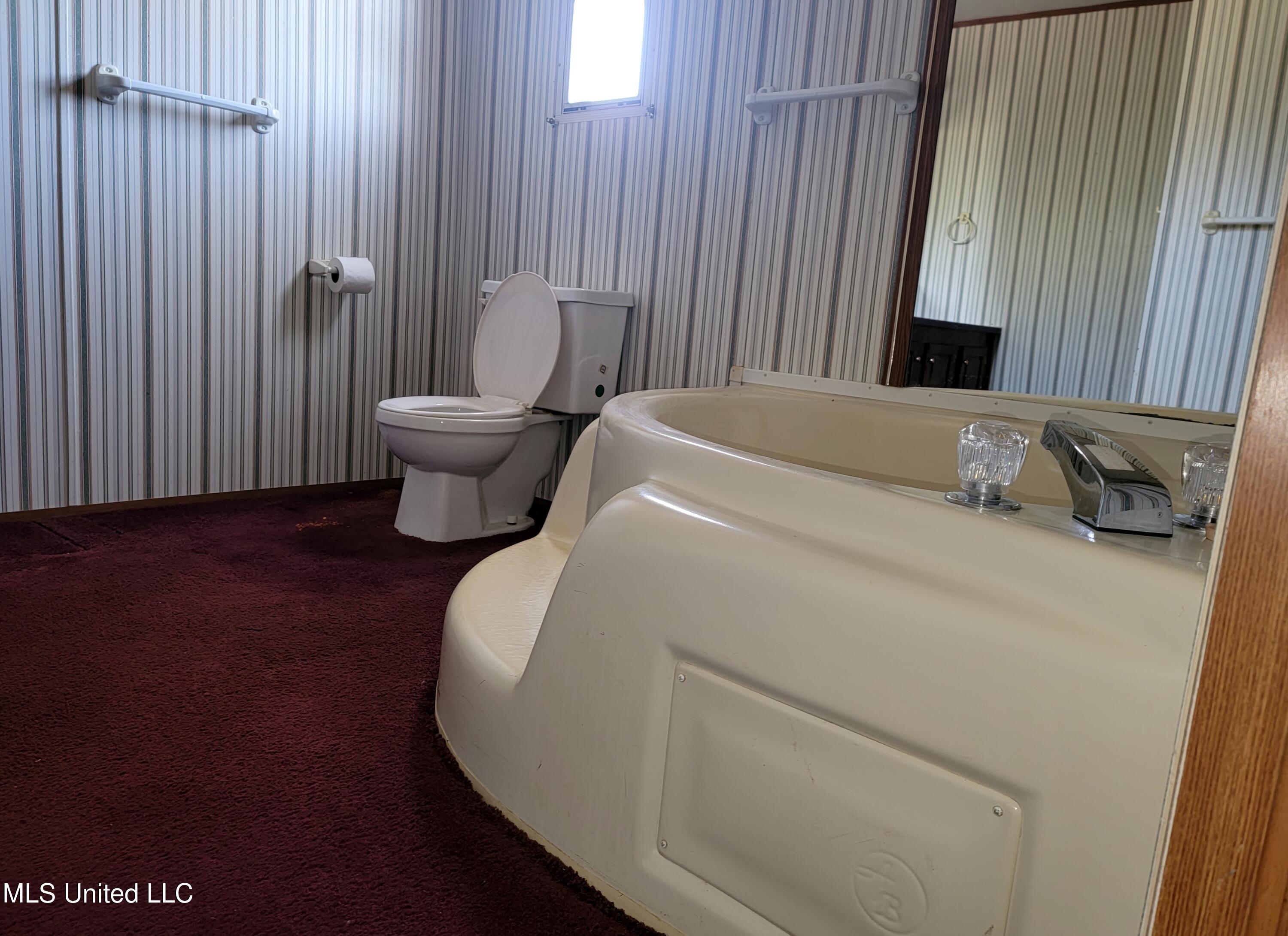 22325 Ellis Hamilton Road Moss Point, MS 39562 - Photo 25 of 33 20220329_092844