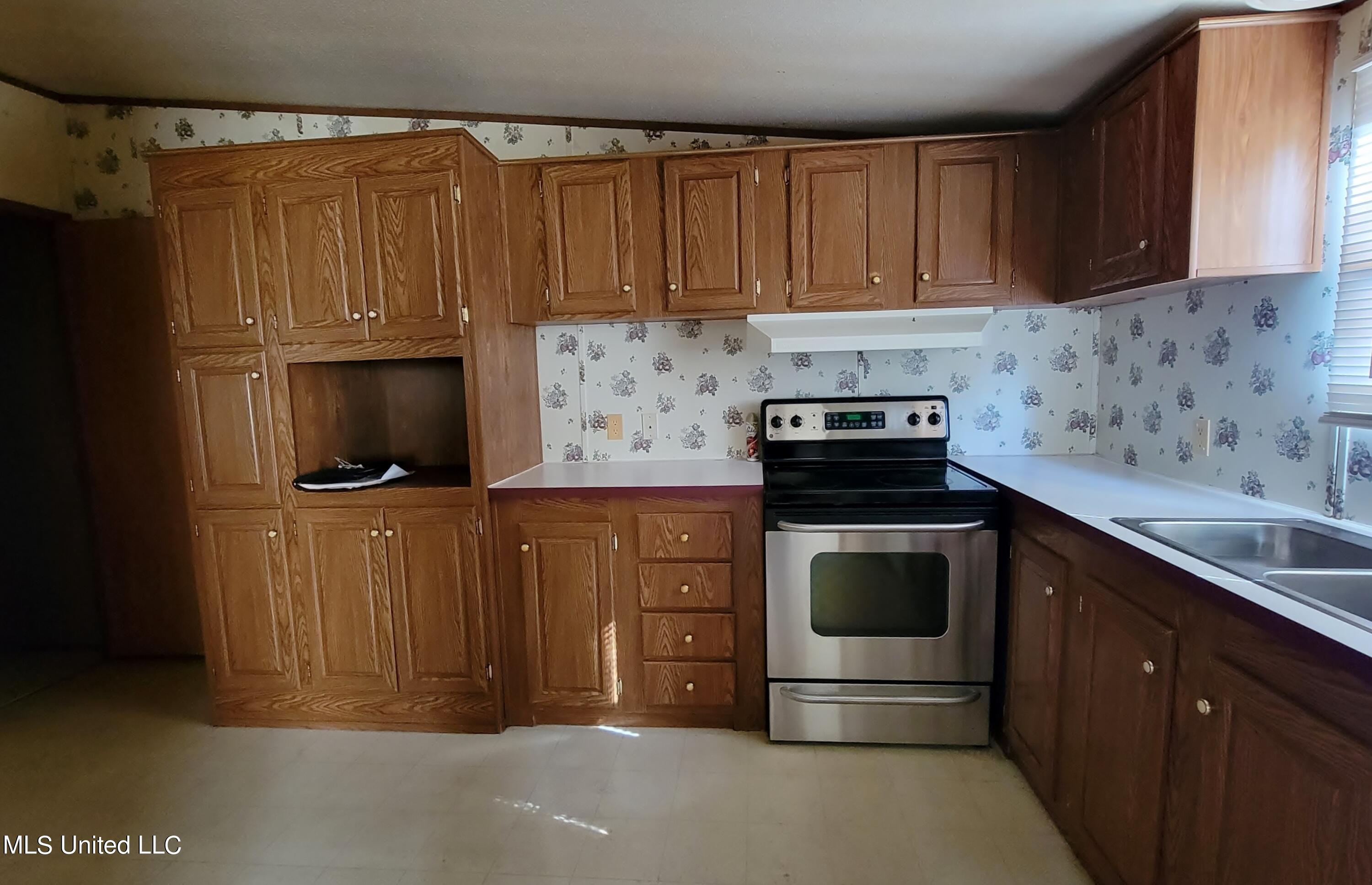 22325 Ellis Hamilton Road Moss Point, MS 39562 - Photo 33 of 33 20220329_093225