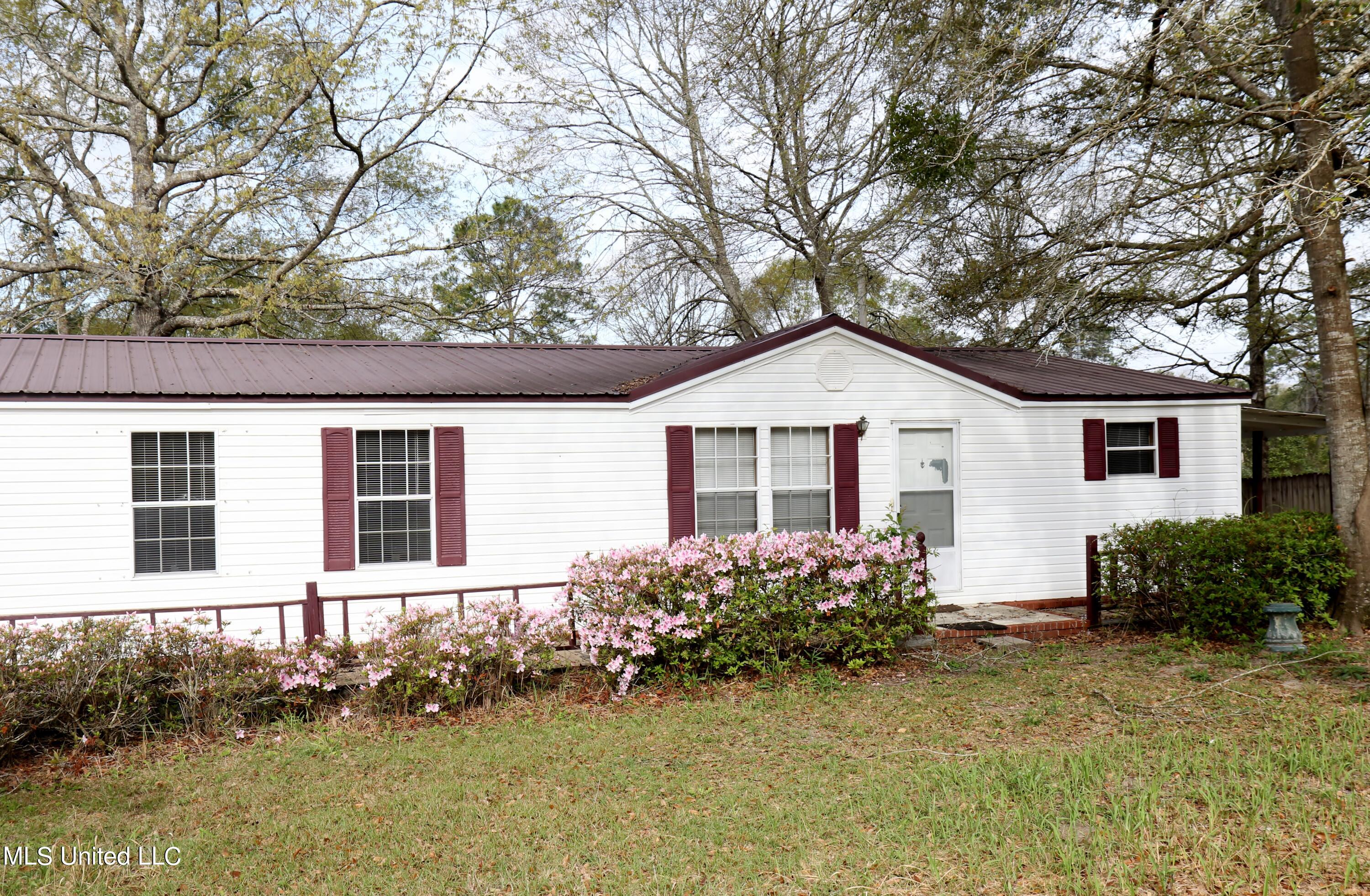 22325 Ellis Hamilton Road Moss Point, MS 39562 - Photo 6 of 33 640A5220