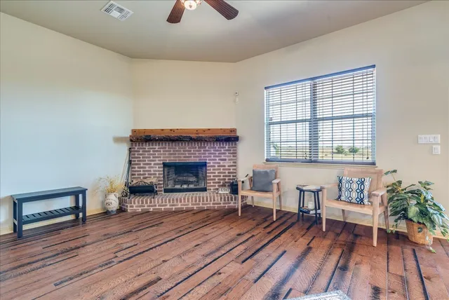 $485,000 | 909 County Road 342, Granger, TX 76530