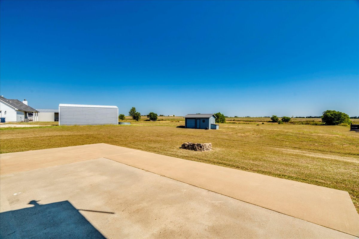 909 County Road 342 Granger, TX 76530 - Photo 28 of 37 Oversized patio