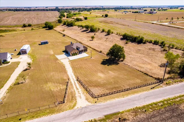 $485,000 | 909 County Road 342, Granger, TX 76530