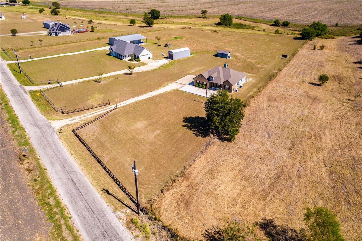 909 County Road 342 Granger, TX 76530 - Photo 34 of 37