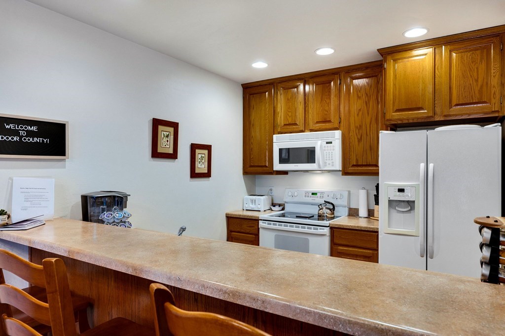 7577 Meadow Ridge Road, Unit F22 Egg Harbor, WI 54209 - Photo 9 of 32